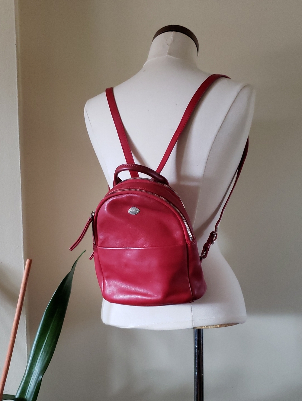 THE TREND | Mini Leather Backpack - Made In Italy - Red O/S
